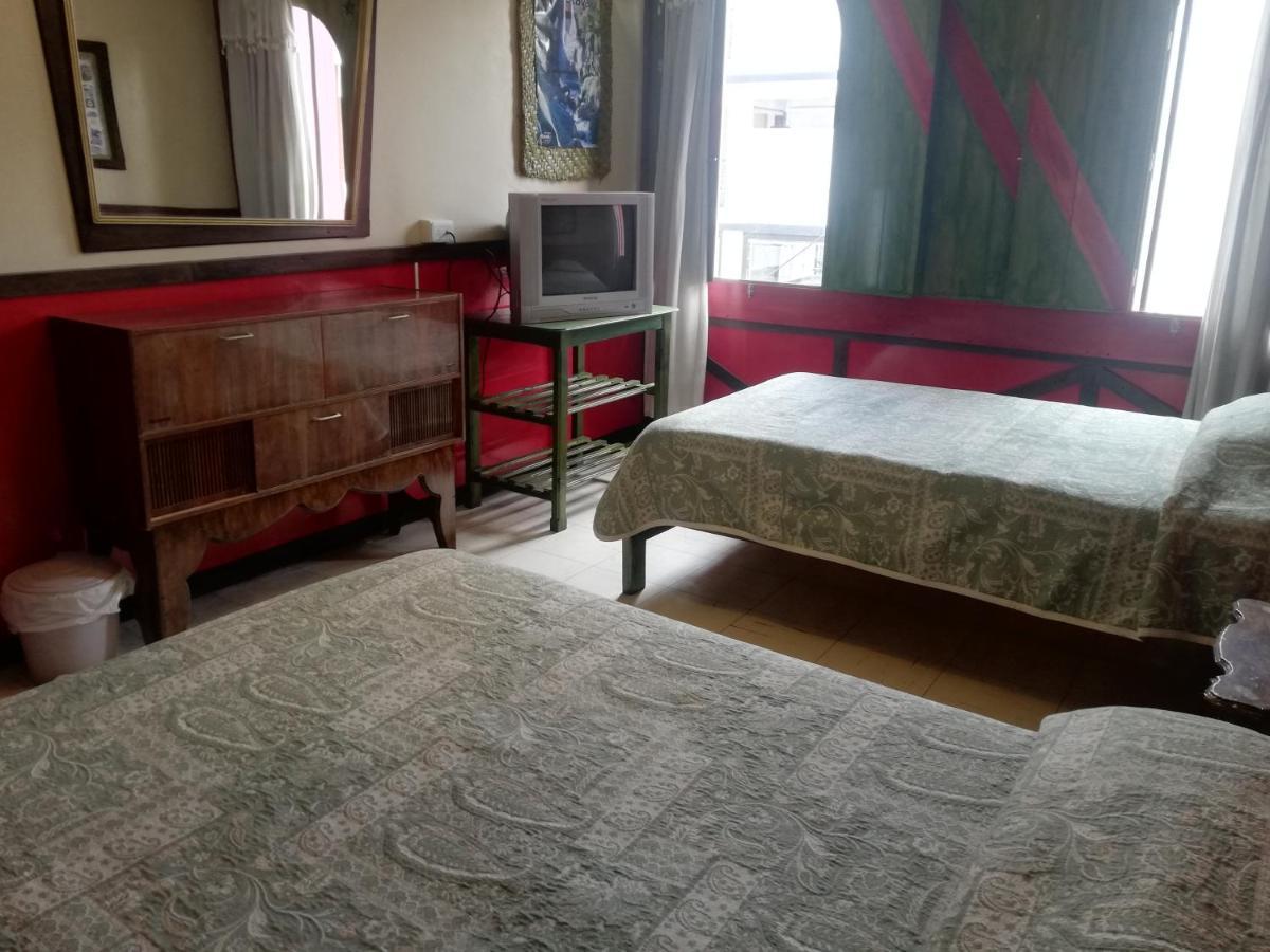 Flying Donkey Bed & Breakfast 2*
